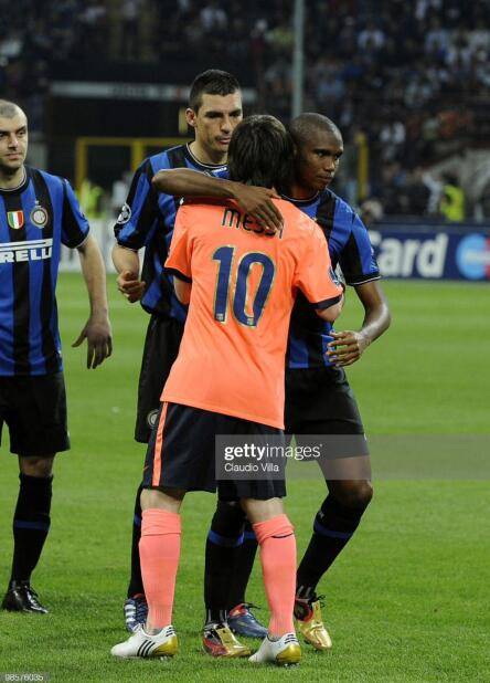 只為穆里尼奧踢邊鋒，幫國米贏得三冠王后，拿到世界第一高薪