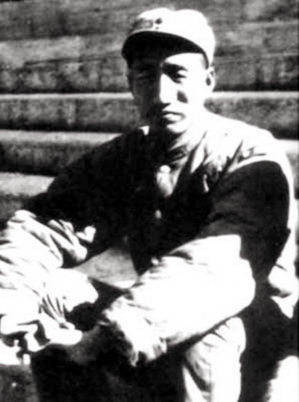 紅軍曾有11個軍團，首任軍政主官都有誰？1955年什麼軍銜？