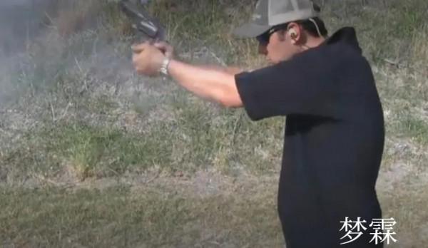 世界上威力最大的轉輪手槍“掌中炮”:美國M500左輪手槍