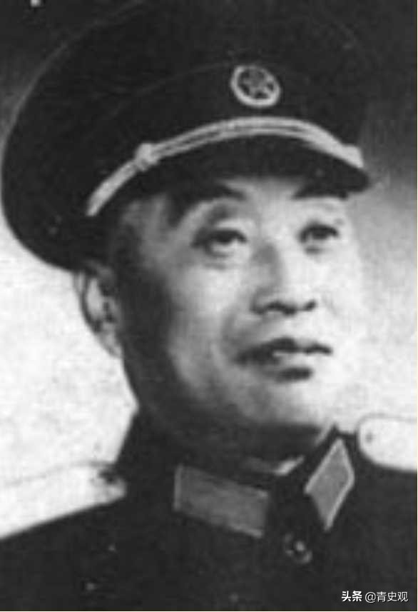 他生於河北，15歲剛參軍就是連級幹部，曾救助開國上將的女兒