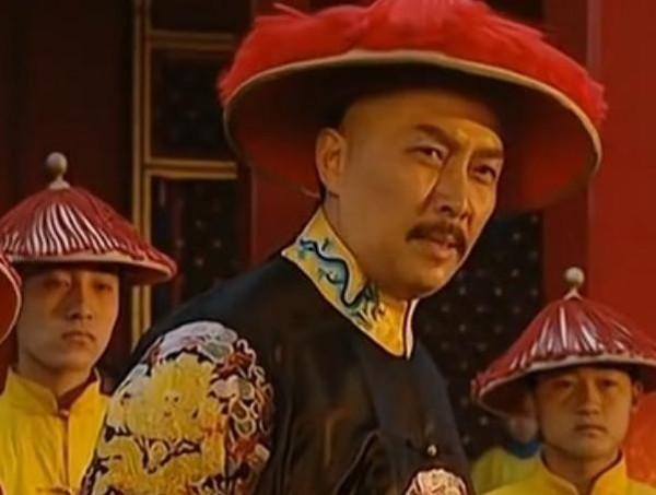 康熙剛過世，其60年心腹就被雍正當晚處死，他究竟犯了何罪？