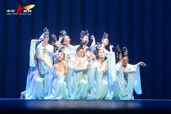 北舞《梁祝》演出劇照 北舞《梁祝》演出劇照