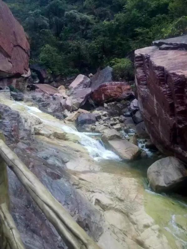 被稱為中原的“小九寨”,景區在河南,猜猜是哪裡? 被稱為中原的“小九寨”,景區在河南,猜猜是哪裡?