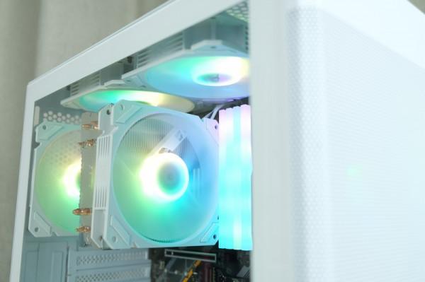 新年新氣象，中端平面設計主機 i5+32G+先馬易大師S1雪裝版上機