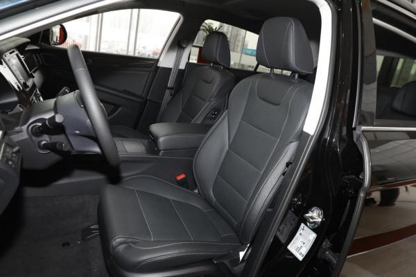 開起來有豐田皇冠的味道!試駕紅旗H7有感! 開起來有豐田皇冠的味道!試駕紅旗H7有感!