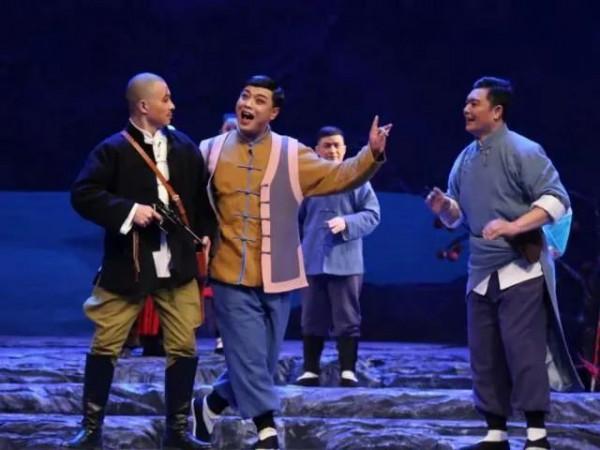 “不愧是‘天下第一團’！”