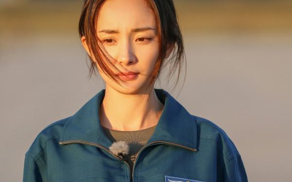 7位“偏愛小鮮肉”的女星，個個神采飛揚，姐弟戀就那麼香？