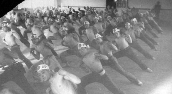 3000-4000名日本飛行員撞向盟軍，成功率不到10%