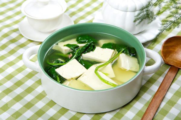 “三九天”到了，天冷，記得告訴家人5個飲食原則，安穩度過寒冬