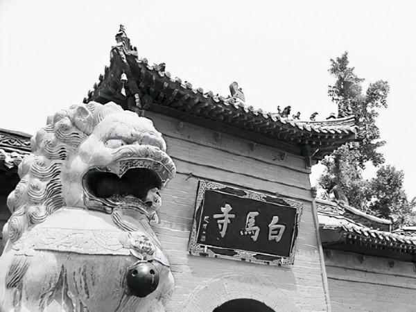 佛道第一次相爭，當場氣死2人，620名道士棄道從佛