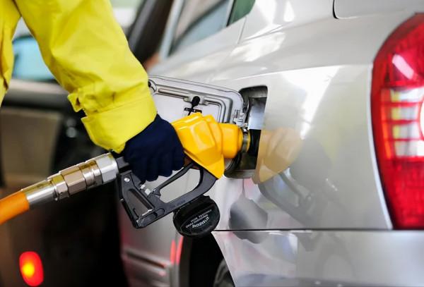 本週油價將有變化;奧迪召回10.4萬輛汽車;豐田RAV4改款新車曝光 本週油價將有變化;奧迪召回10.4萬輛汽車;豐田RAV4改款新車曝光