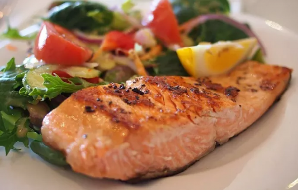 哪些魚營養更好？有3種吃魚方法，會讓你得不償失