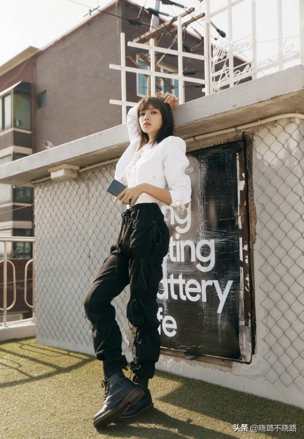 今年的外套流行“短一截兒”，時髦顯腿長，小個子穿上太美了