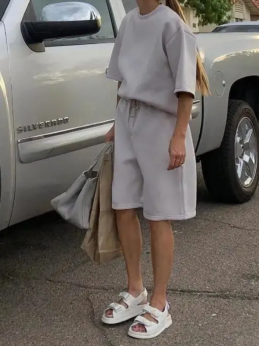 今年火爆的廓形單品,掌握這4點小個子也能氣場一米八 今年火爆的廓形單品,掌握這4點小個子也能氣場一米八