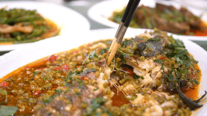 川菜最最基礎的回鍋肉，我找到一家館子炒得很好吃