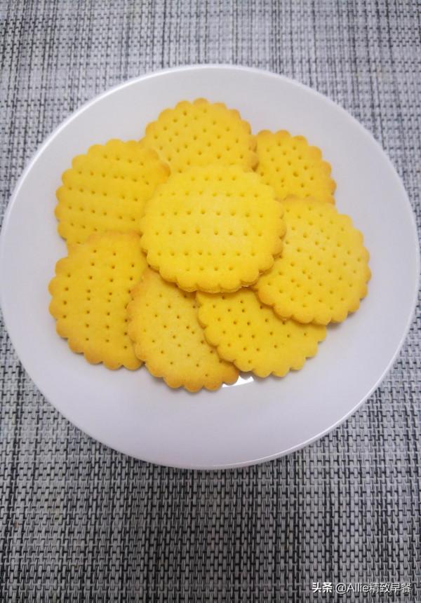 玉米麵還可以這樣做，無糖少油嘎嘣脆，健康零食又充飢，真厲害