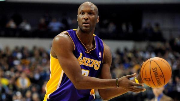 從一號位打到五號位,紫金軍的冠軍功臣,球技全能的左手魔術師 從一號位打到五號位,紫金軍的冠軍功臣,球技全能的左手魔術師