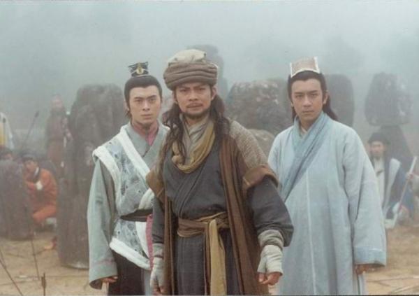 金庸愛沿用歷史,為何不敢寫三國武俠?你看華佗的武功是啥就懂了 金庸愛沿用歷史,為何不敢寫三國武俠?你看華佗的武功是啥就懂了