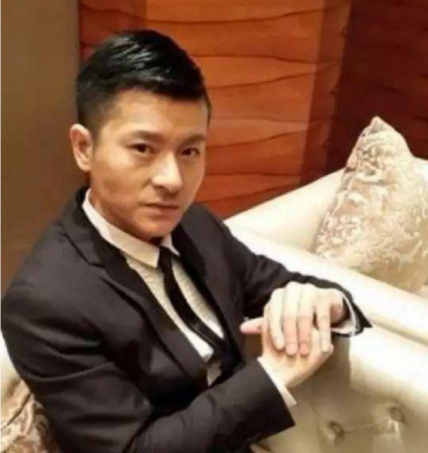 山寨版劉德華曾年入百萬保鏢無數，排面大過正牌，如今卻無人問津