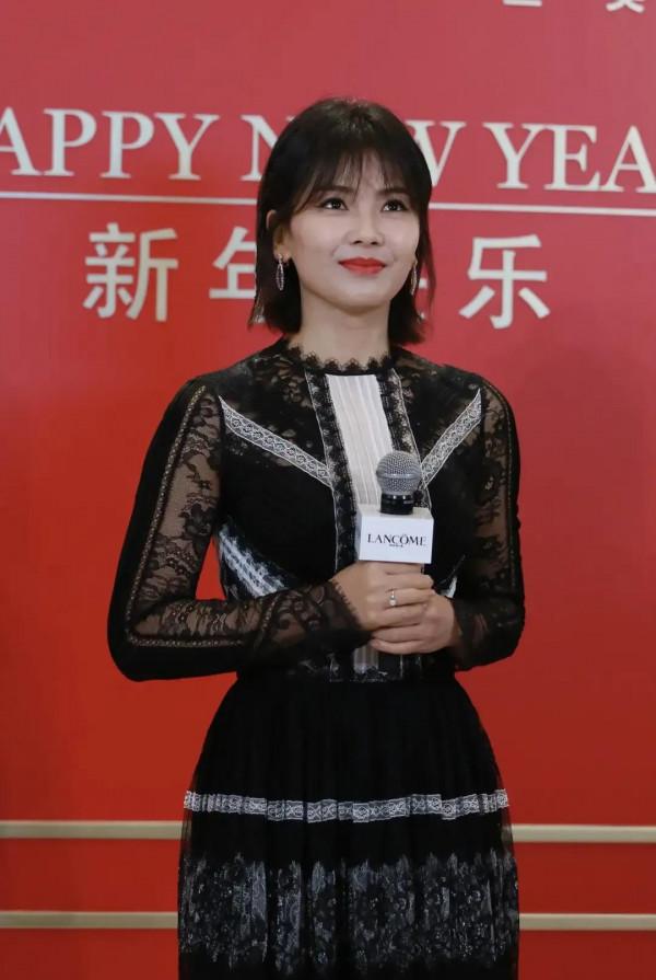女神劉濤釋出會