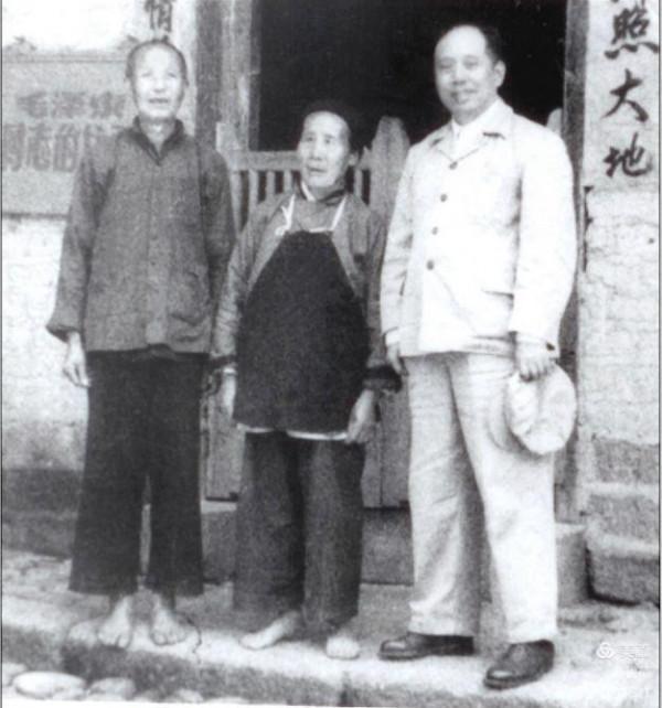 井岡山革命根據地兩次丟失的原因及經過