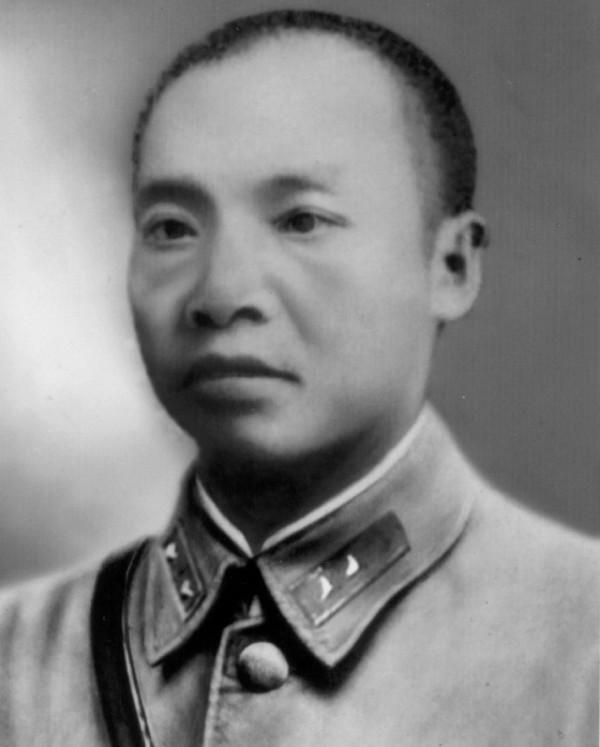 1950年，賀老總在軍區宴請一老農，隨後又推薦其任副省長，他是誰