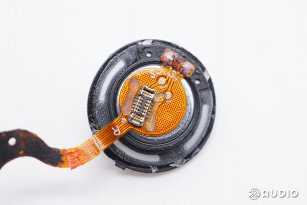 黑鯊鳳鳴真無線藍芽耳機拆解，自研超低延時，支援遊戲超低延時