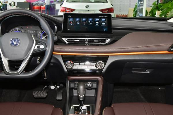 長安逸動DT養車費用解析，月平均開銷1314元？