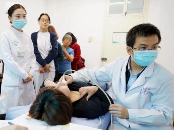 山東一女子堅持晨跑，一年後發生了什麼？醫生：運動後避免1習慣