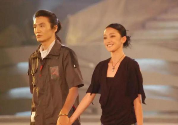 7位“偏愛小鮮肉”的女星，個個神采飛揚，姐弟戀就那麼香？