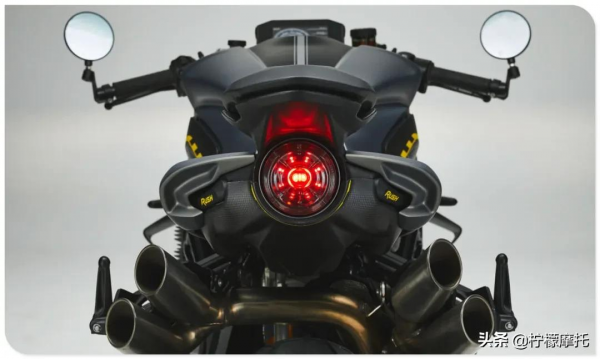 限量 300 臺的移動藝術!2021 Rush 1000 買就送賽車套件 限量 300 臺的移動藝術!2021 Rush 1000 買就送賽車套件