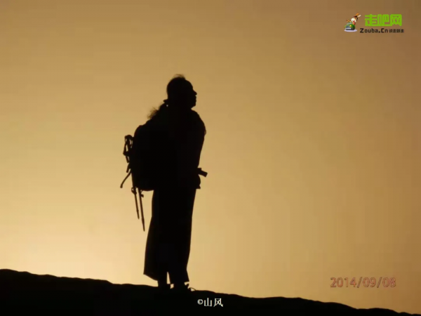 退休工人老兩口吃住在車上，養老金自駕遊，十年走遍中國