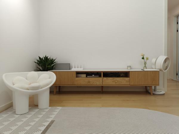 65㎡奶油色和原木色搭配，打造自然舒適的家