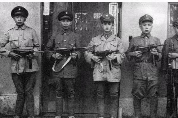 紅16師長為救妻子叛逃，後加入解放軍，陳毅：將功折罪，既往不咎