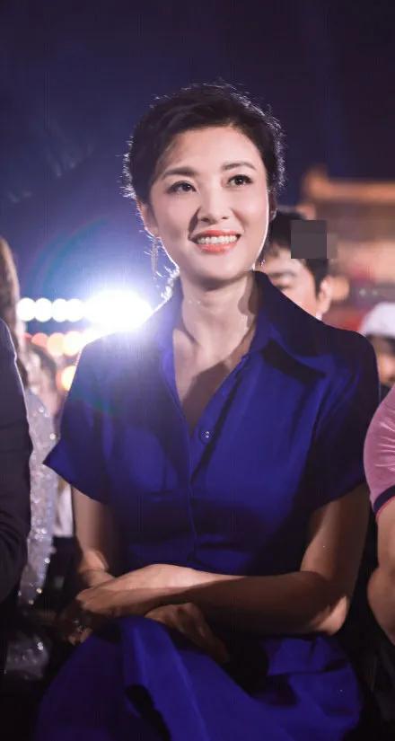 周濤：成熟大氣，溫柔端莊，有著中國女性的古典美