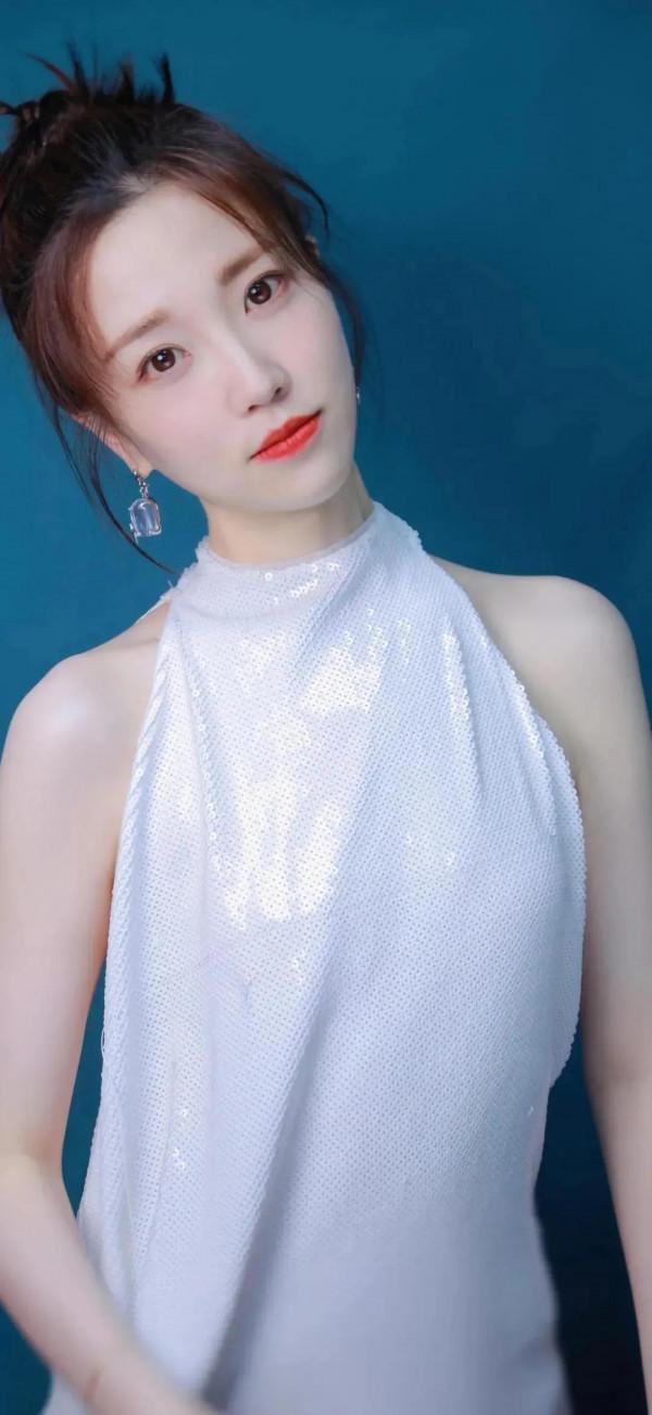 張純燁 全面屏 腿精桌布 張純燁 全面屏 腿精桌布