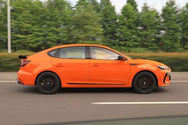 狂野男孩的溜街神器，道路試駕MG 6 PRO