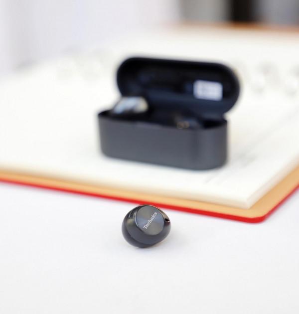 日系發燒真無線Technics EAH-AZ40上手，僅音質就值回票價