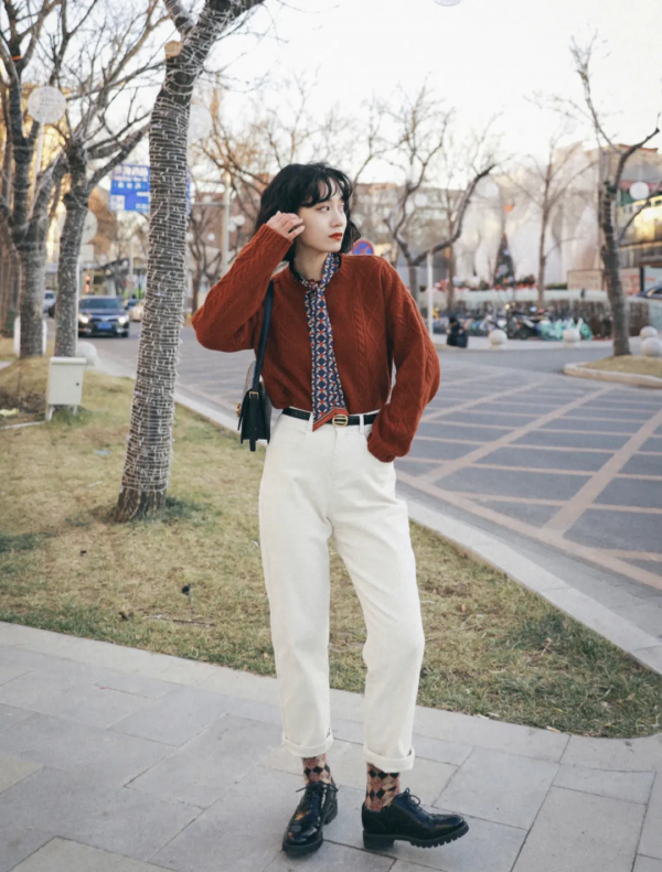 衛衣+裙子,毛衣+煙管褲,秋冬就該這麼穿,洋氣顯瘦炸了 衛衣+裙子,毛衣+煙管褲,秋冬就該這麼穿,洋氣顯瘦炸了