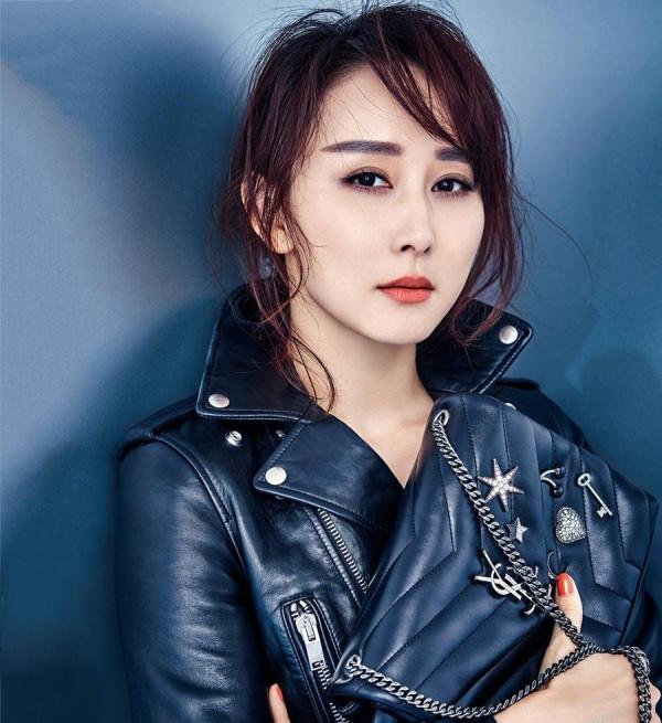 “情史乾淨”的胡靜，能嫁入豪門僅僅只是因運氣好？真沒那麼簡單