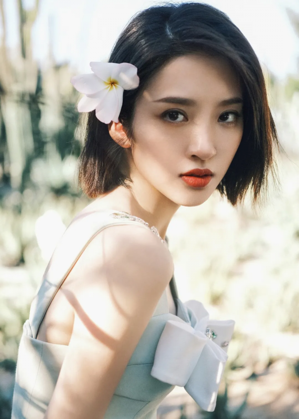 婚姻&OpenCurlyDoubleQuote;人間清醒&rdquo;唐藝昕，還是當下的時髦髮型範本