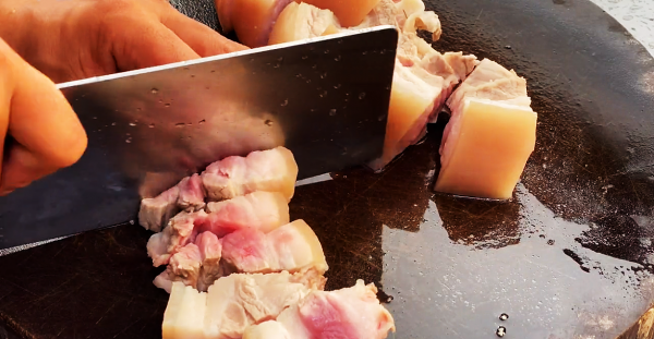 秋冬多給孩子做6道菜,葷素搭配合理,鈣量豐富,常吃個子竄得快 秋冬多給孩子做6道菜,葷素搭配合理,鈣量豐富,常吃個子竄得快