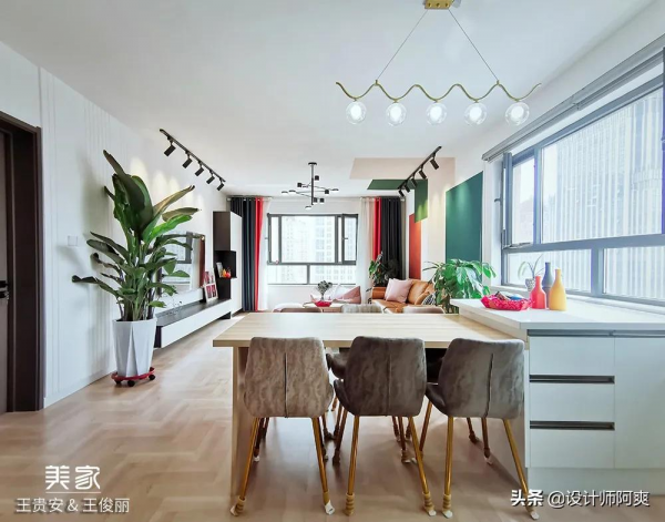 老公非要廚房全改玻璃門,廁所對床還不隔斷,竟完爆鄰居家 老公非要廚房全改玻璃門,廁所對床還不隔斷,竟完爆鄰居家