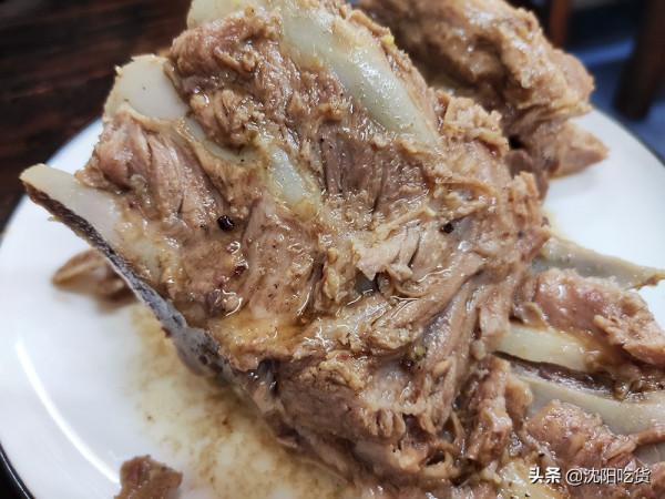 一直不溫不火的板面，加了個牛排咋就這麼受歡迎了呢