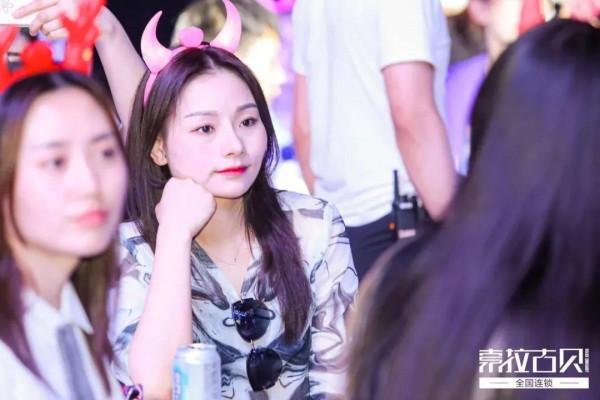 華夏文化園裡辦千人電音狂歡派對！這家公司太讚了....