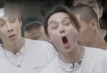 趙文卓繡花、劉濤賽車、苗圃開飛機,這些明星竟是隱藏技能高手? 趙文卓繡花、劉濤賽車、苗圃開飛機,這些明星竟是隱藏技能高手?