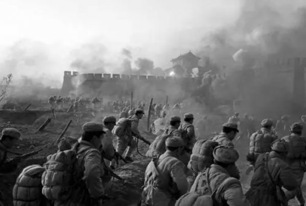 1979年大戰一觸即發，老將軍：三個孩子去參戰，我打算只回來一個