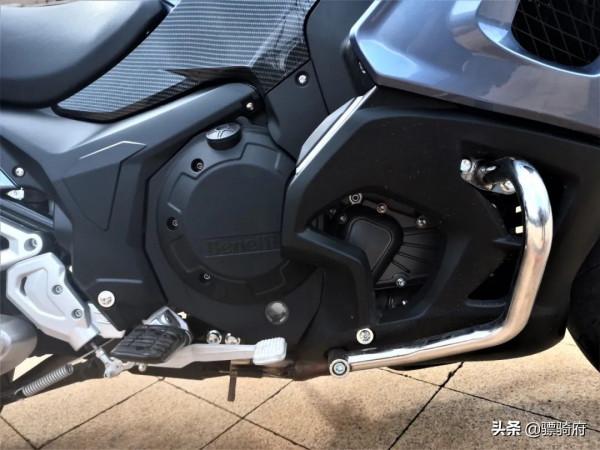 國產“小金翼”——貝納利超公升級豪華旅行車1200GT試駕感受