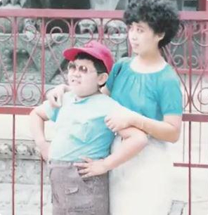 從勵志的盲人歌手到人人唾棄，楊光怎麼就走到了今天這種地步？