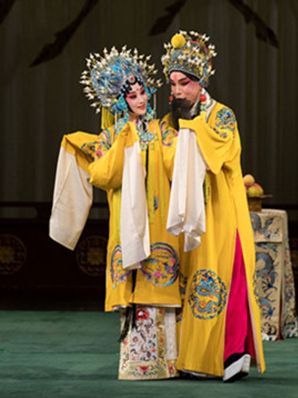 線下線上演出精彩相伴，為初冬增添一抹暖色